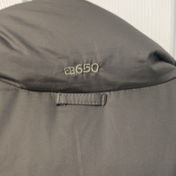 Eddie Bauer Men's Charcoal Puffer Vest - Picture 3 of 4